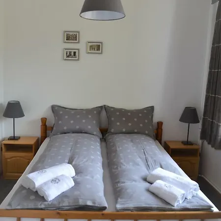 Casa de hóspedes Sema 3*